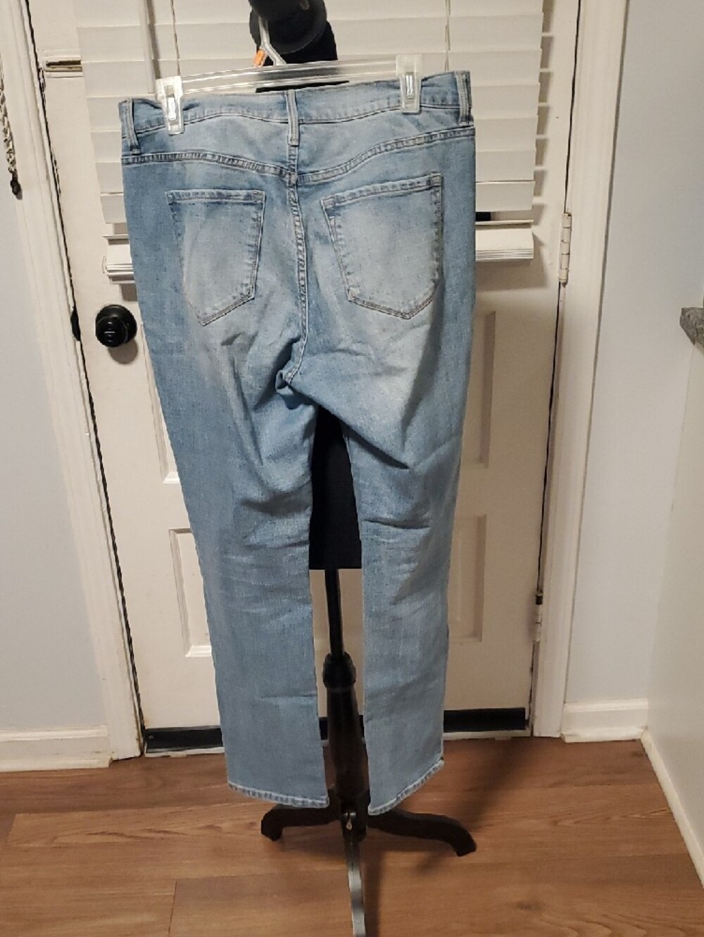 Old Navy Light Blue Distressed Straight-Leg Jeans - Picture 6 of 9